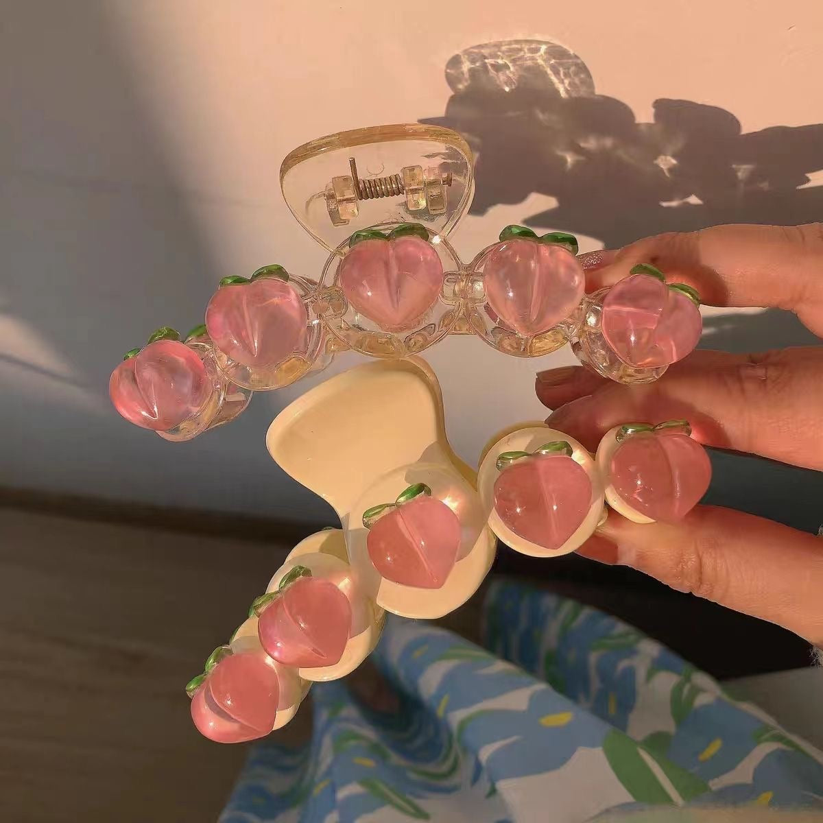 Claw clips