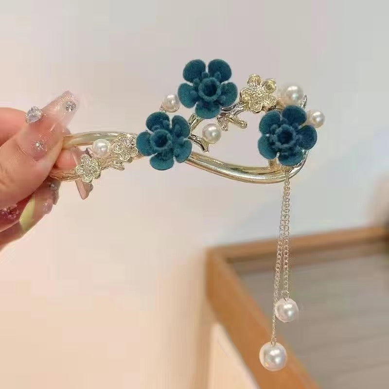 Claw clips