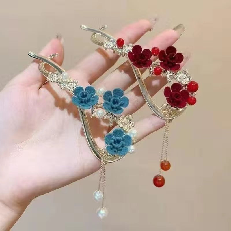 Claw clips