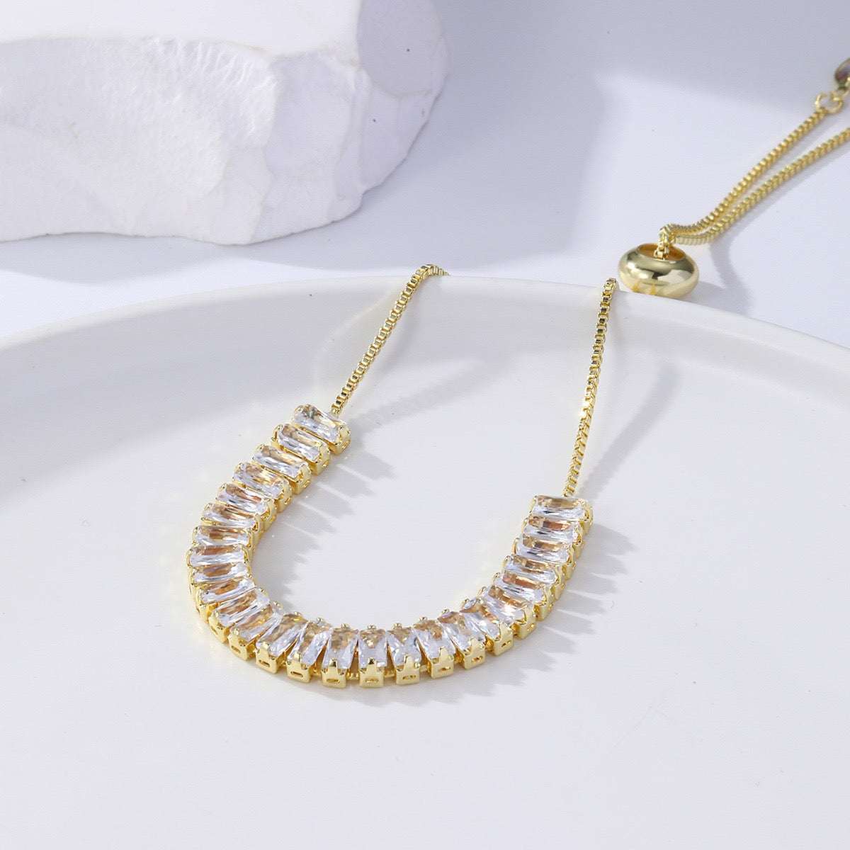 Colored zircon bracelet, square adjustable