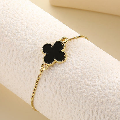 Four-leaf clover bracelet